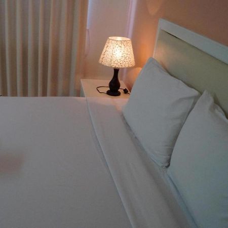 Seng Aroun Hotel Pakxé Exteriör bild