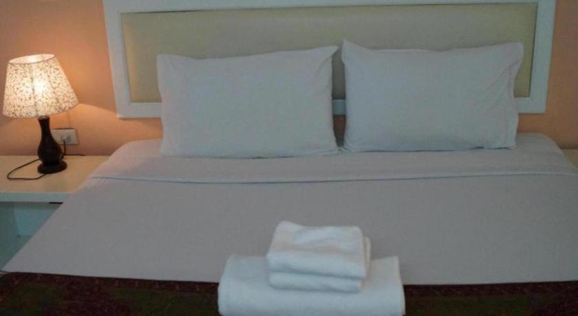 Seng Aroun Hotel Pakxé Exteriör bild