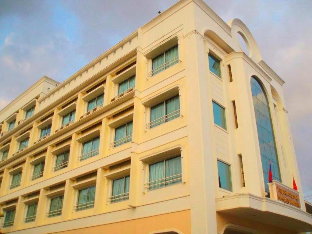 Seng Aroun Hotel Pakxé Exteriör bild